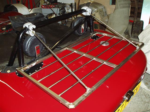 Rescued attachment Luggage Rack 005 (Small).jpg